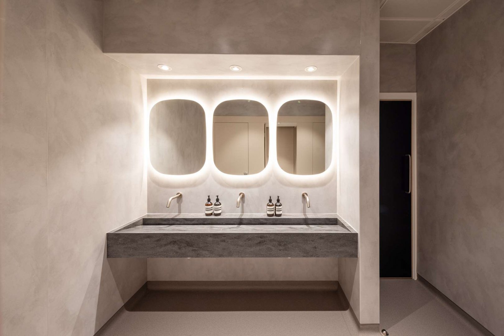 Altro Whiterock Wall Designs™